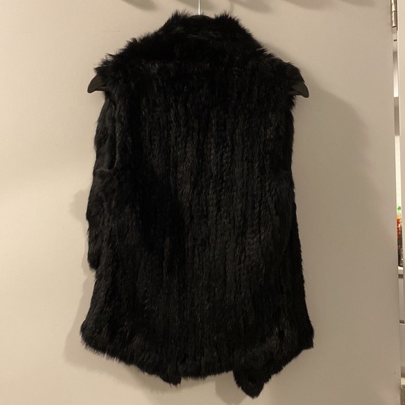 Xs Bebe fur vest in black - Picture 3 of 3
